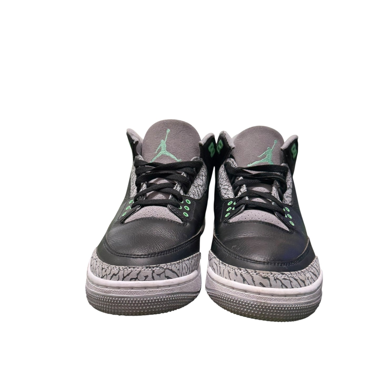 Air Jordan Retro 3 “Green Glow”