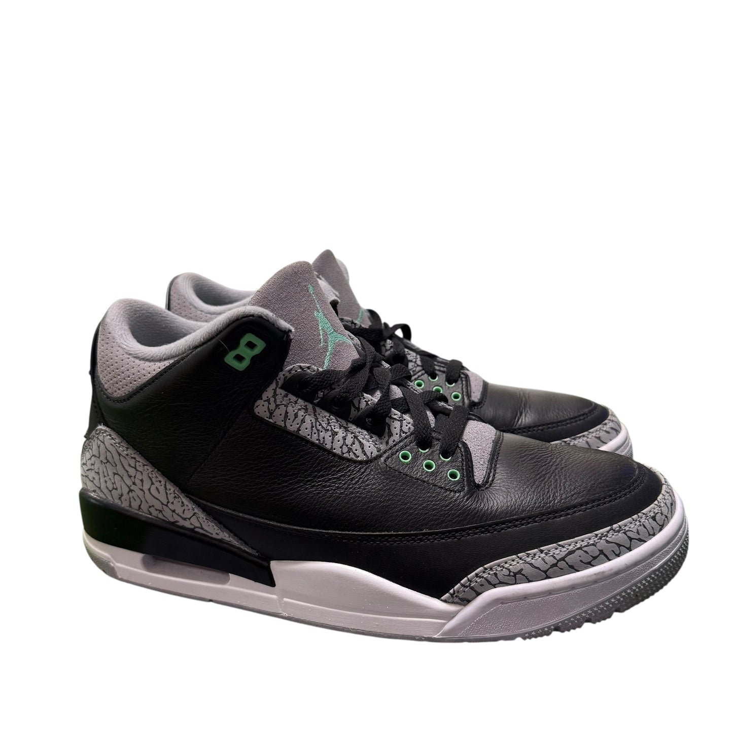 Air Jordan Retro 3 “Green Glow”