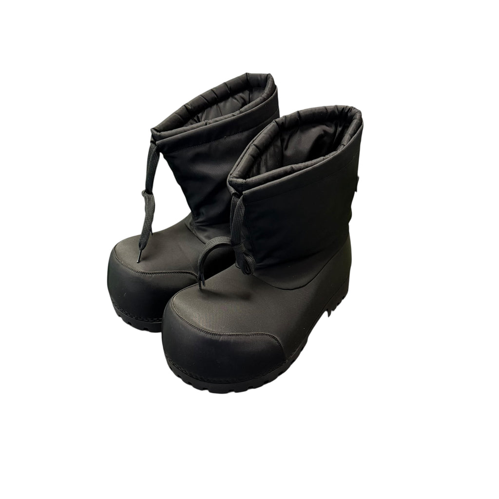 Black Balenciaga High Alaska Boots