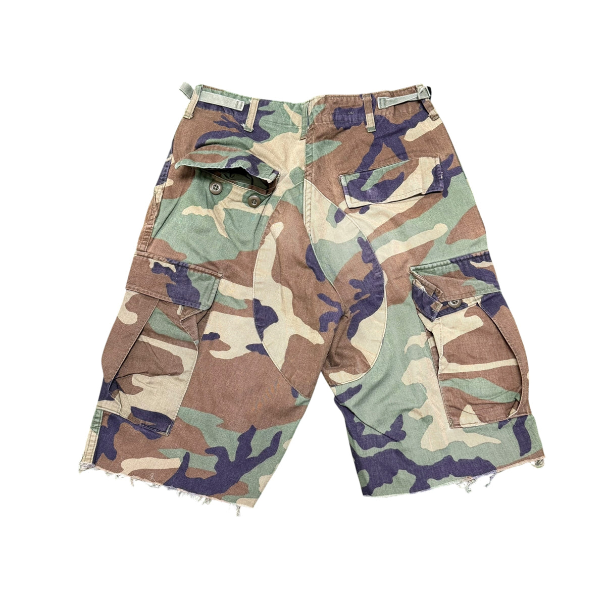 Vintage Camo Shorts (32-34)