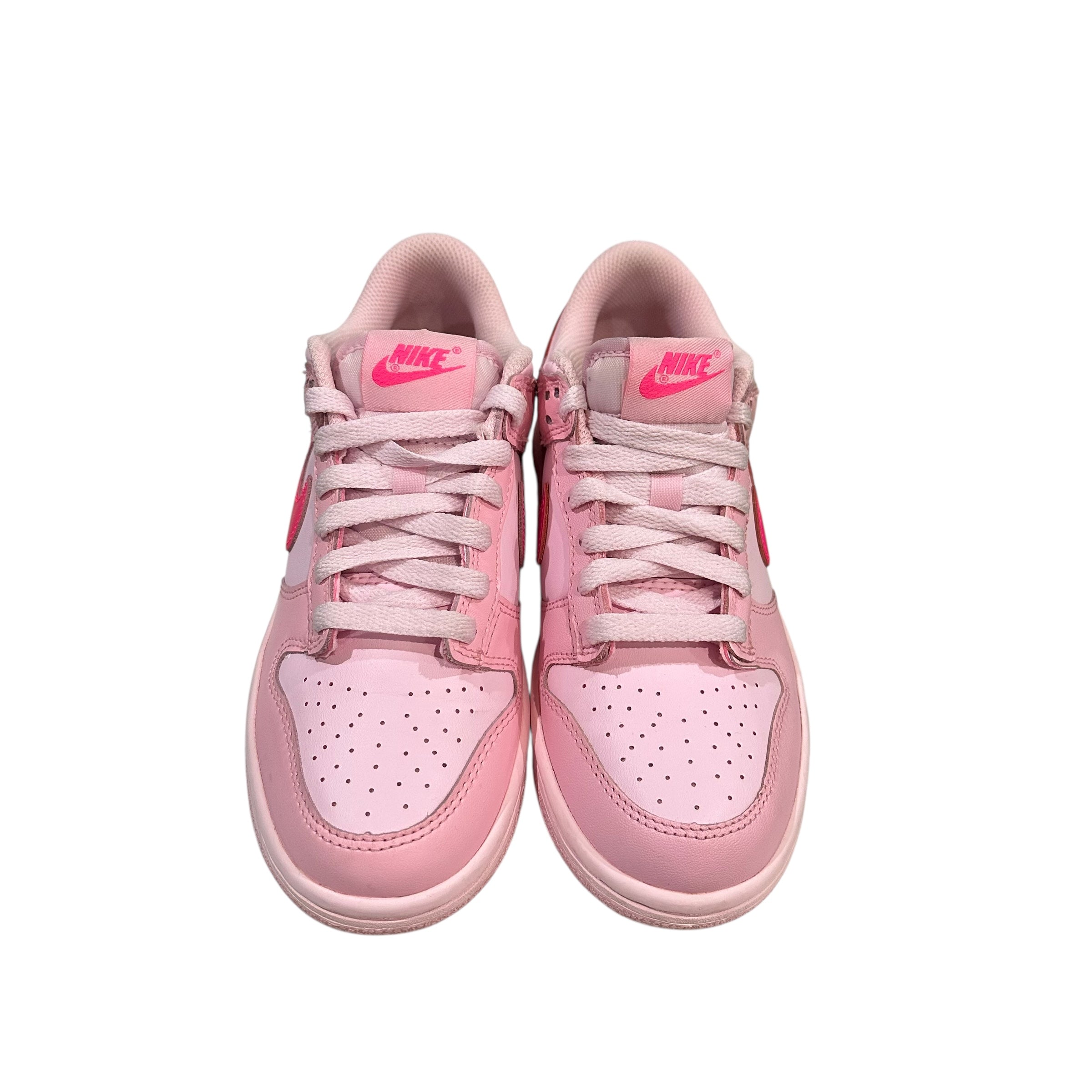 Nike Dunk Low Triple Pink