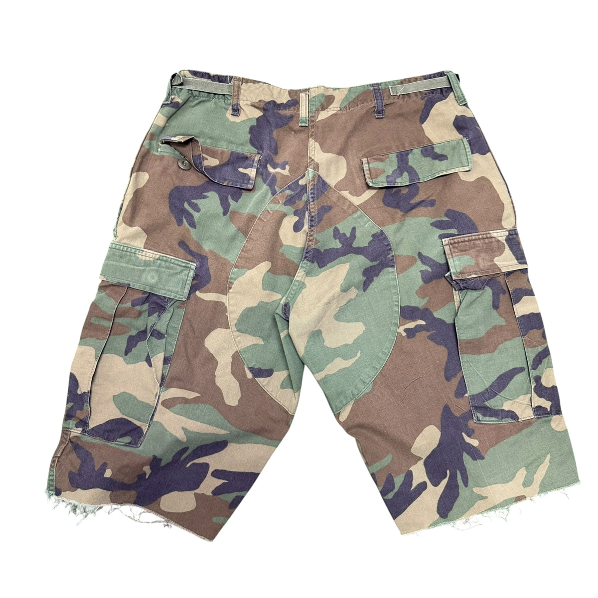 Vintage Camo Shorts (36-38)