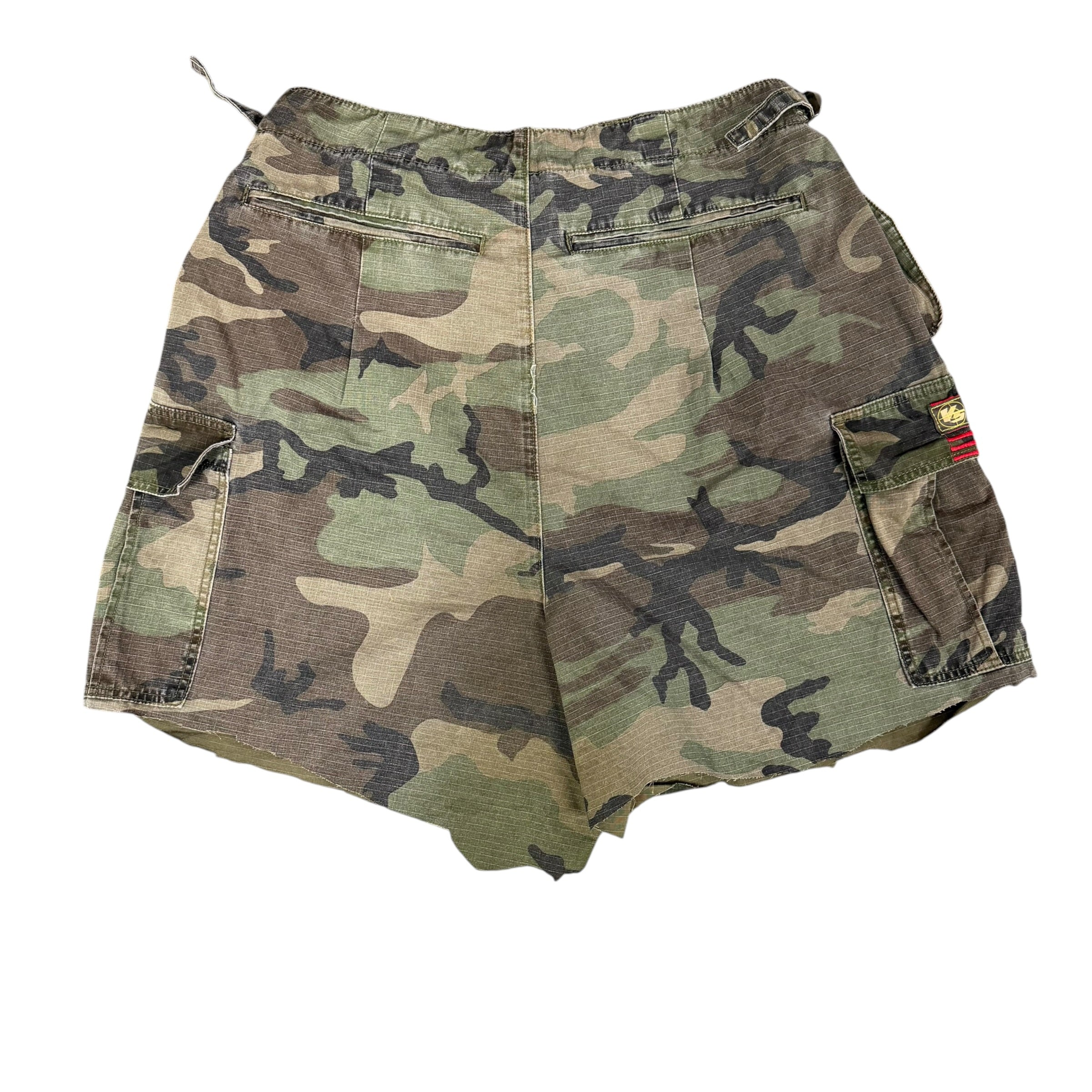 Vale Lives Camo Shorts