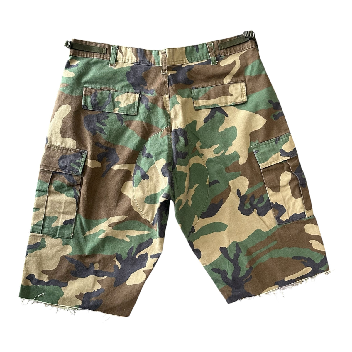 Vintage Camo Shorts (36-38)