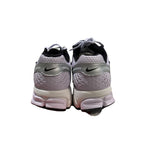 Vomero Grape White Metallic