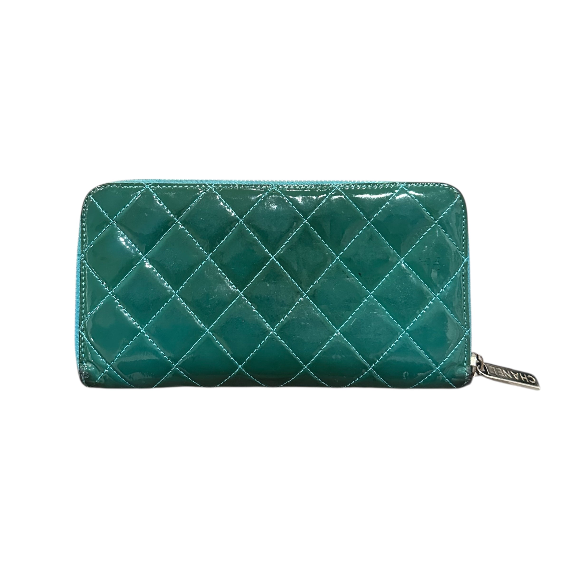 CHANEL Brilliant Matelasse CC Logo Patent Leather Long Wallet