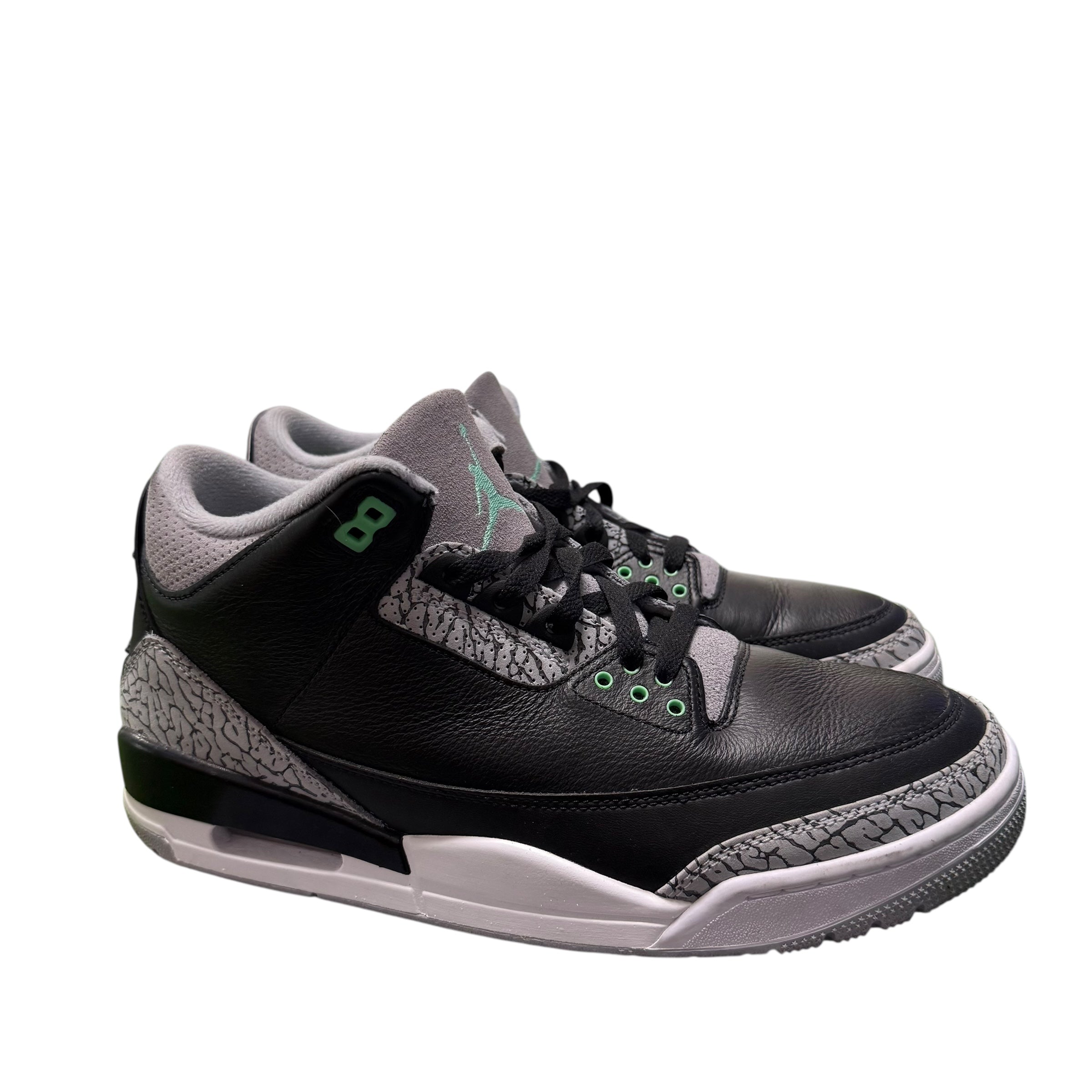 Air Jordan Retro 3 “Green Glow”