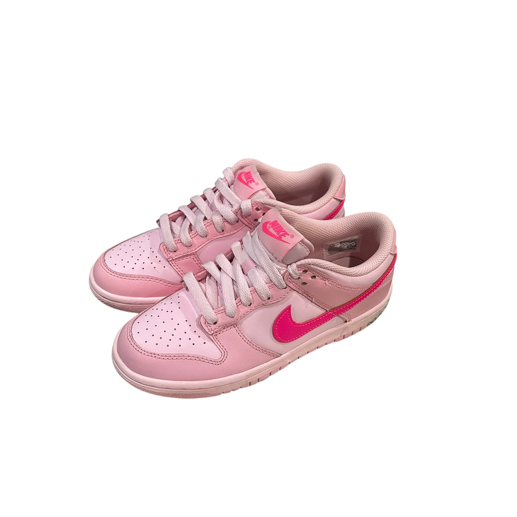Nike Dunk Low Triple Pink