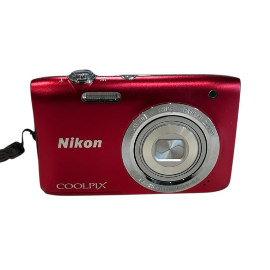 Nikon Coolpix S900 Camera Red