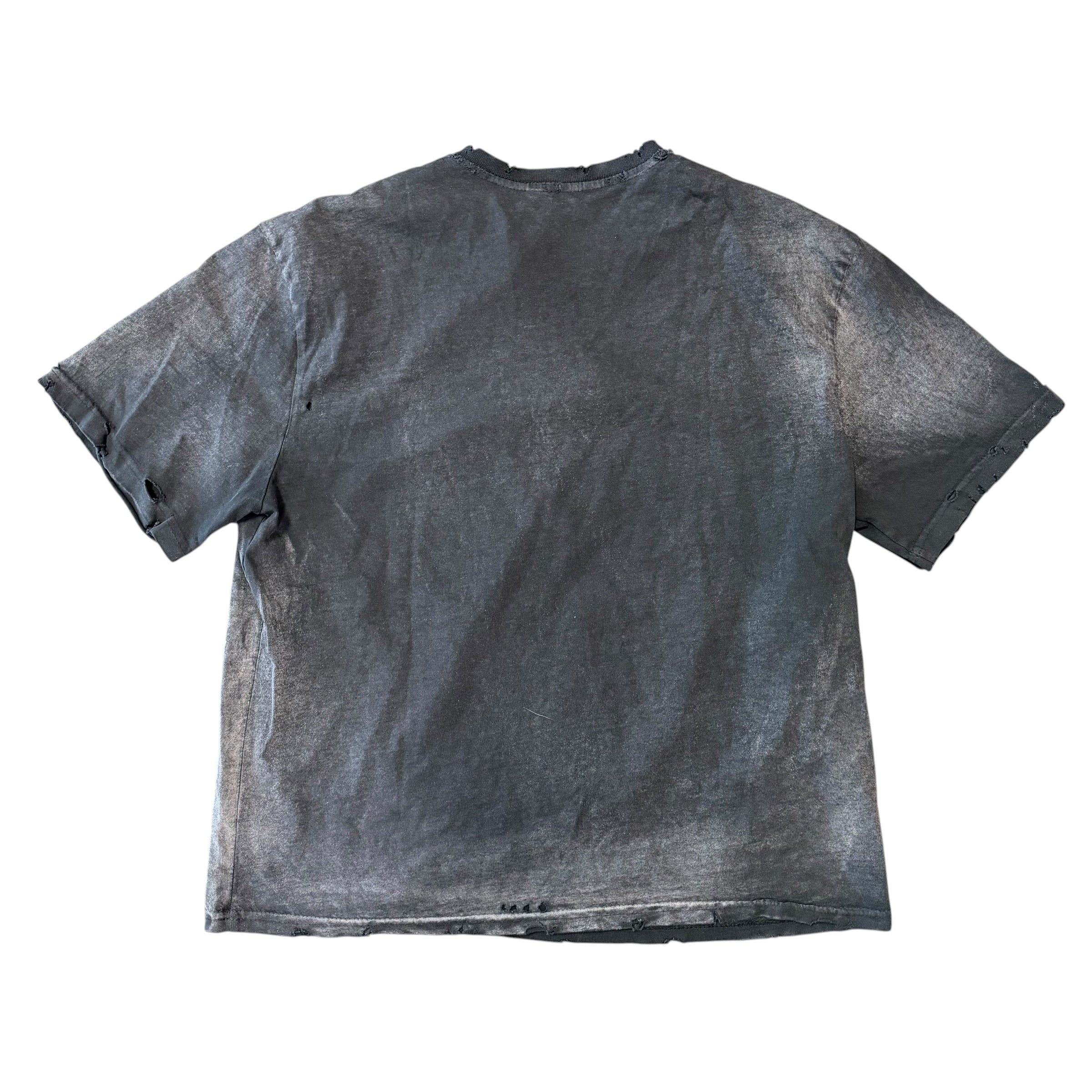 GV Gallery “Lacheln” Black Tee