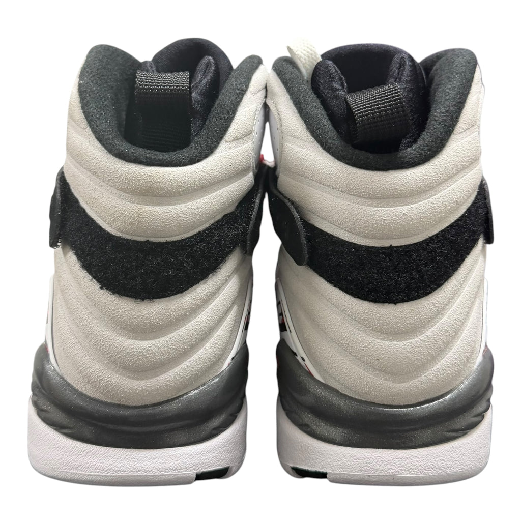 NEW Air Jordan 8 “Bugs Bunny”