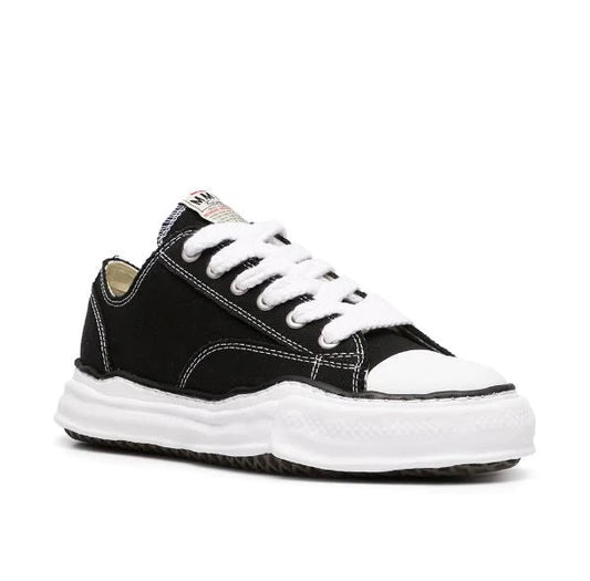 Maison Mihara Low Top Sneakers Black