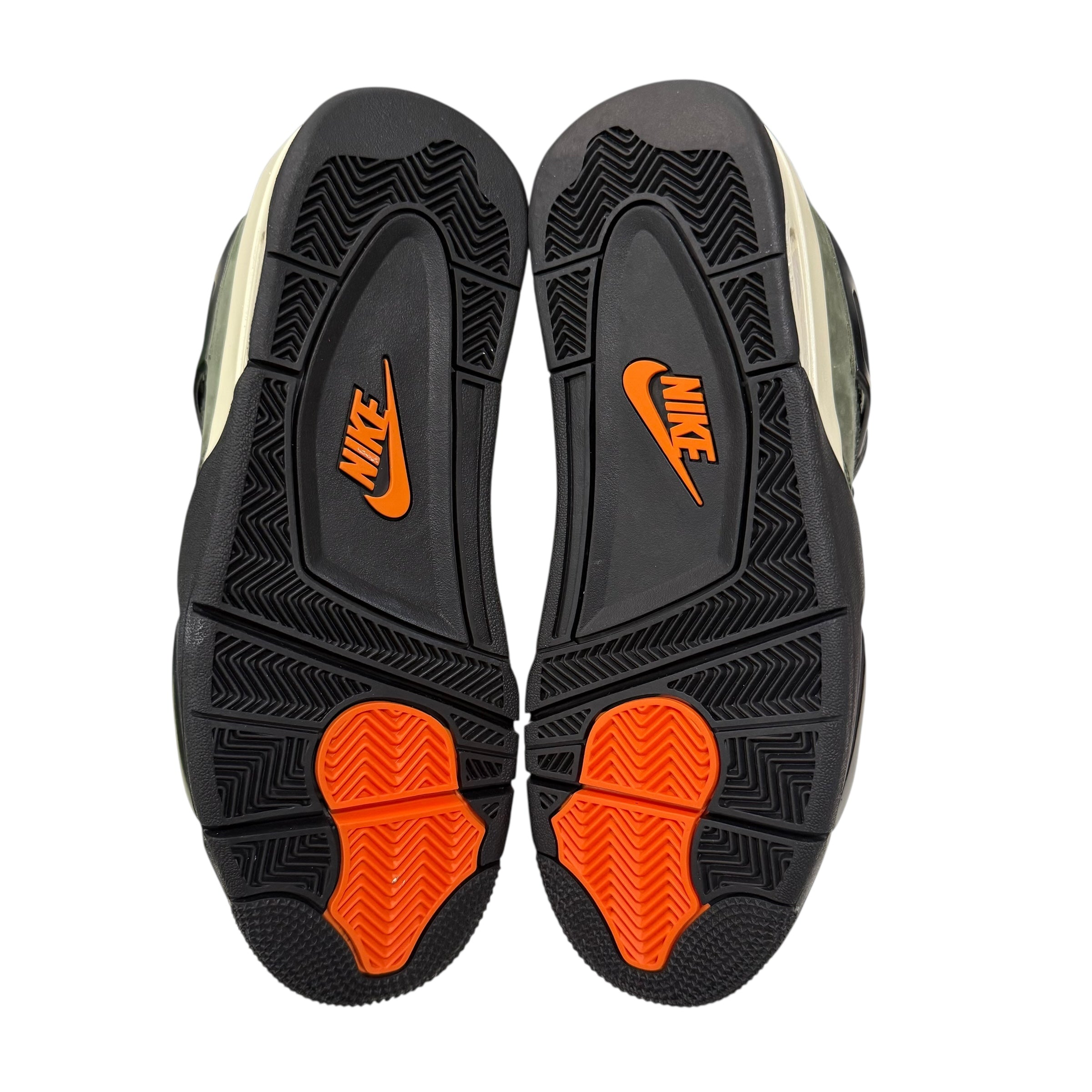 NEW UNDFTD x Air Jordan 4