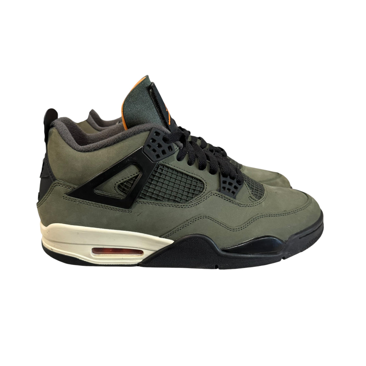 Air Jordan 4 Undefeated