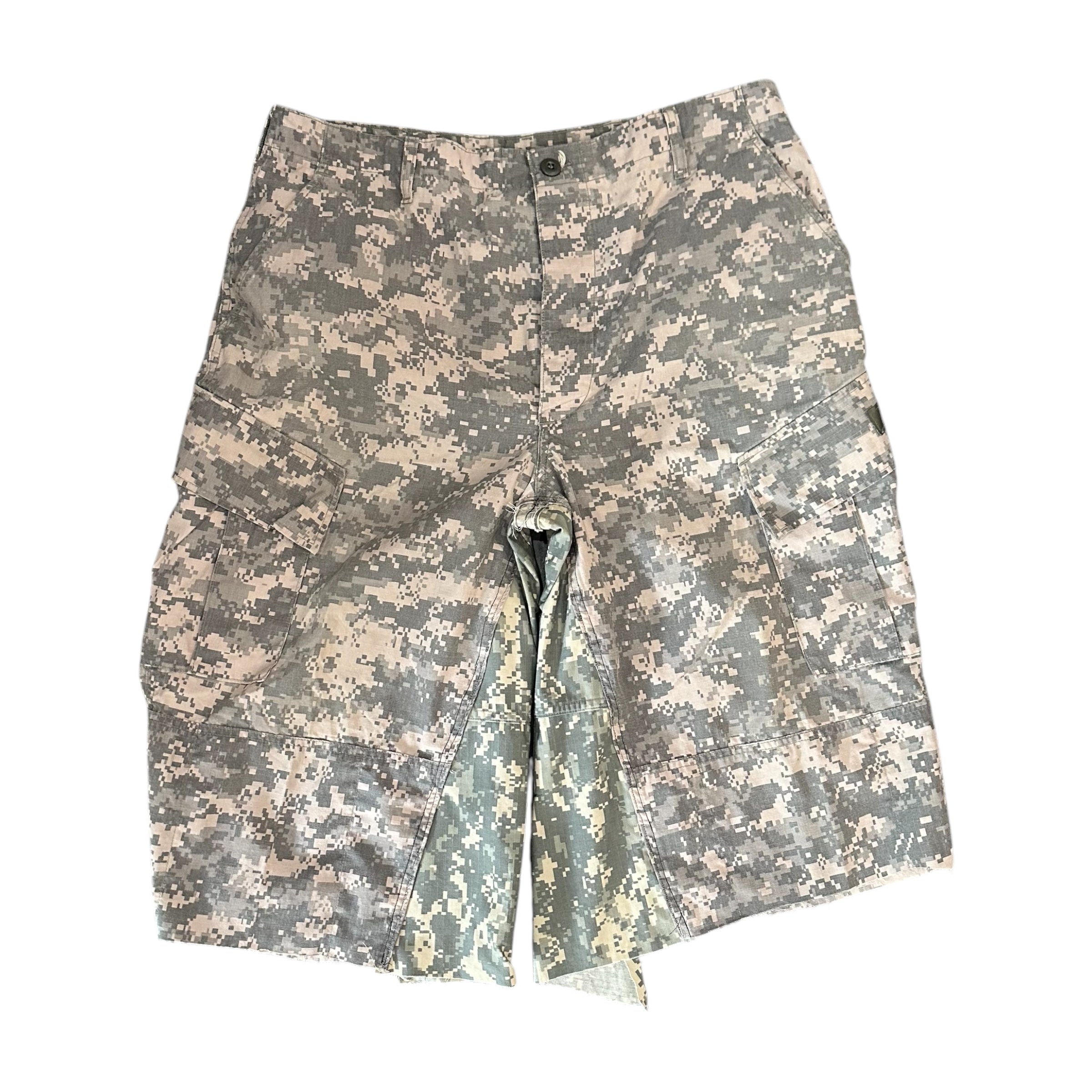 Flare Cargo Digital Camo Shorts