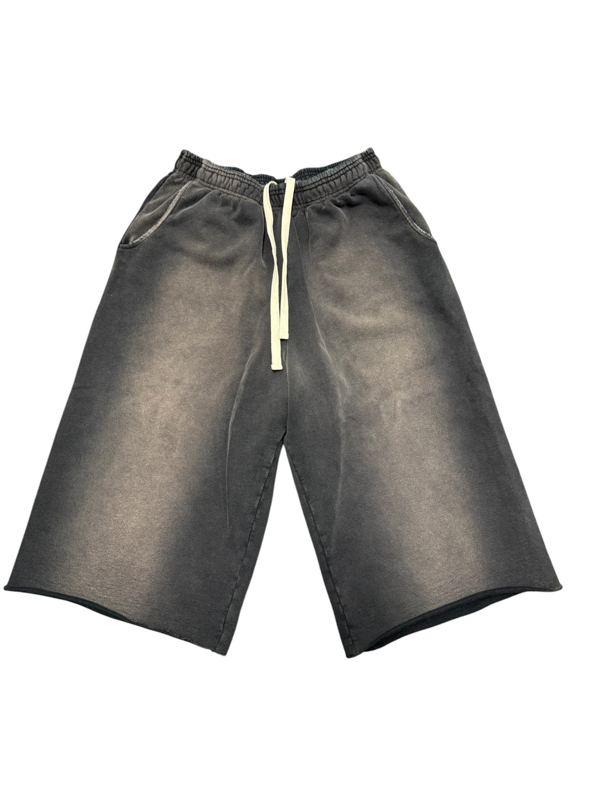 NEW Breath In Time 3/4 SweatShorts “Negro”