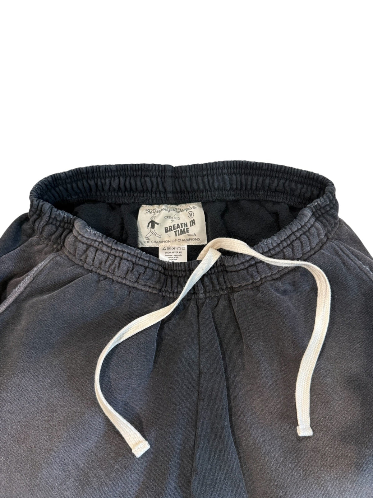 NEW Breath In Time 3/4 SweatShorts “Negro”